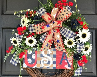 Patriotic USA Grapevine Wreath, Patriotic Summer Wreath for Front Door, 4th of July Wreath for Door, Red White Blue Wreath for Door