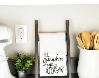 Fall Flour Sack Towel with Pumpkin, Fall Kitchen Decor, Farmhouse Tea Towel, Decorative Kitchen Towel