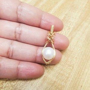 White Pearl Gold Pendant Necklace Wire Wrapped Handmade Jewelry Criss Cross Simple Dainty 10mm Unique Gift June Birthstone Boho Chic