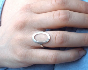 Oval Silver Ring. Open Ring. Minimalist Statement Ring. Simple. Everyday Ring