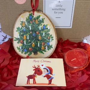 Original Hand Painted - Vintage Christmas Tree - Acrylics on Wood Slice - Letterbox Gift - Hug in A Box - Christmas Hanging Decoration