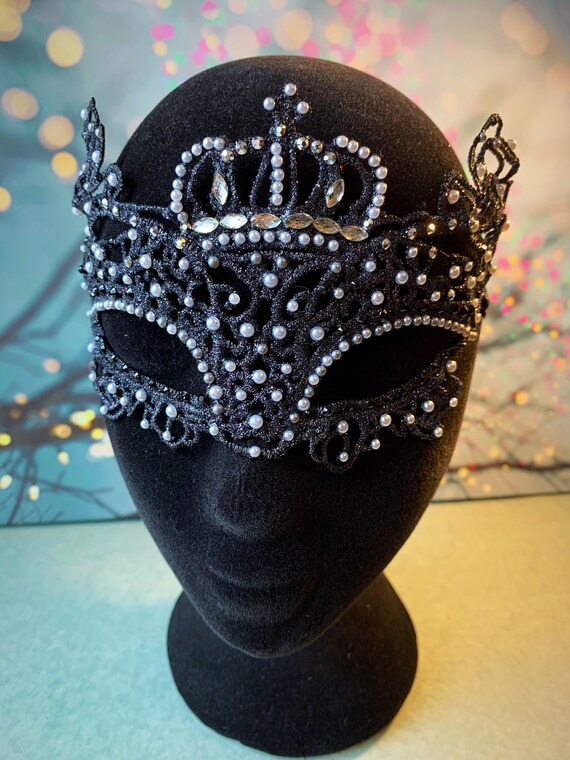 Embroidered Lace Filigree Heart Eyemask Adult Black Embroidered Lace Filigree Heart Eyemask Adult Black