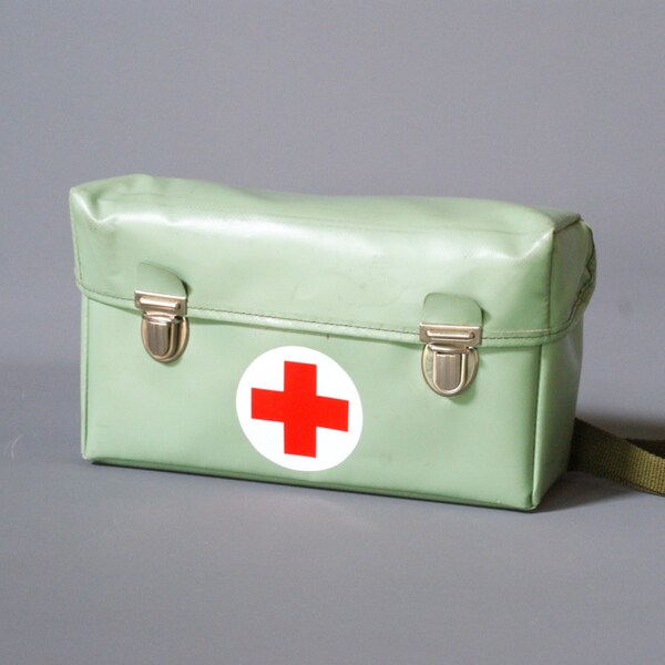 VINTAGE First Aid Bag, Swiss First Aid Kit, Mint Green Vinyl, Medical Shoulder Bag, Swiss Crossover Messenger Bag, Shoulder Bag, Switzerland