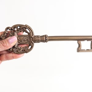 Grote hoofdsleutel tot de stad Zürich - 1979 bronzen replica van de originele stadspoortsleutel van Zürich - Zwitserse memorabilia - Souvenir Zwitserland