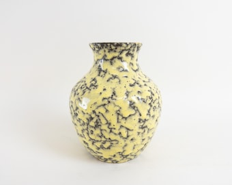 Vintage Ü-Keramik Yellow Fat Lava Vase - West German Pottery