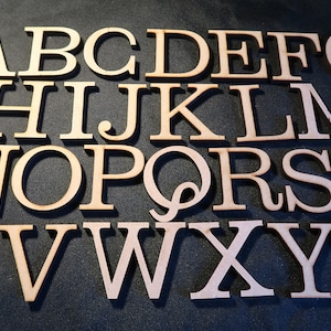 Letras mayúsculas de madera cortadas con láser/MDF de 6 mm de espesor, fuente Clarendon, varios tamaños, madera, gruesas, mayúsculas de bloque y números.