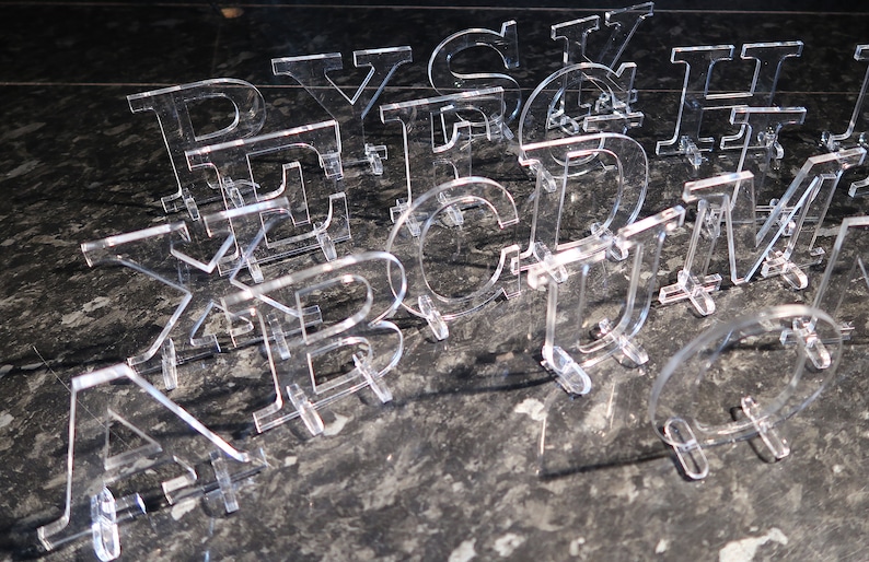 Clear acrylic letters and numbers, 4mm thick, various sizes, House names, plastic letters, plastic numbers. Weddings, table numbers. image 7