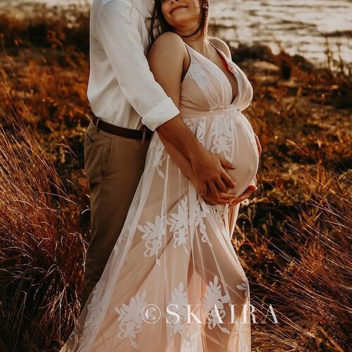 beach maternity dress for photo shoot Why white Maternity dresses work so well for beach photos
