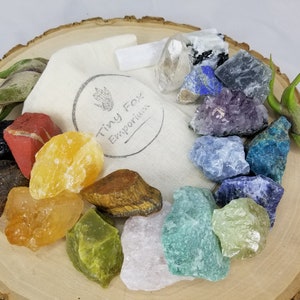 7 Chakra Rough Stone Set Bohemian Decor Healing Stones Yogi Gift Crown Third Eye Throat Heart Solar Plexus Sacral Root