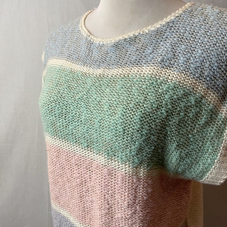 Textured Striped 1980\u2019s Crochet Knit Sleeveless Top Pink Colorblock