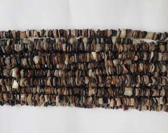 Square cut Brown lip Oyster shell [ 16 inches Strand]