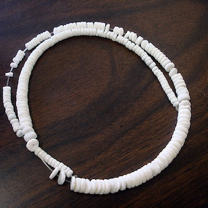 Graduated White Clam Shell Heishi Beads (16 Inches Strand)