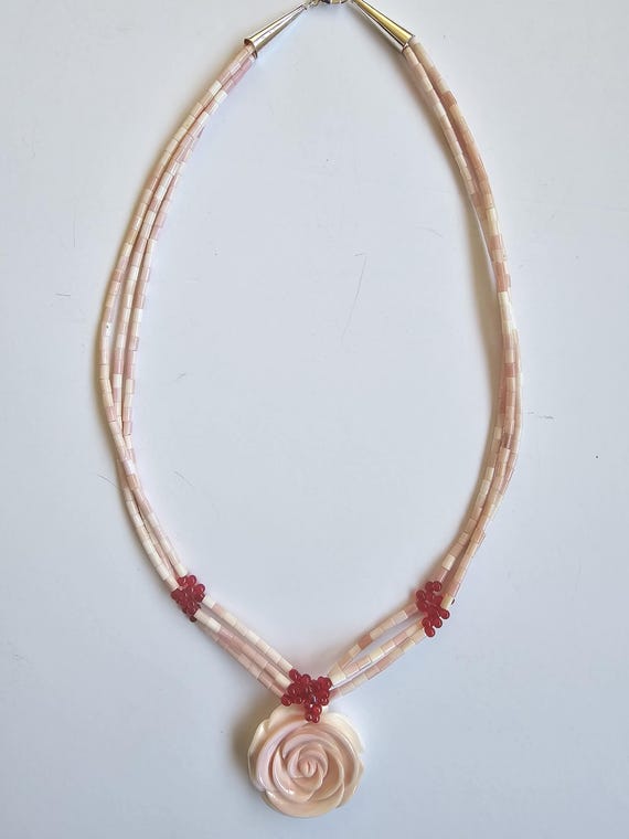 Hand Beaded Triple Strand Queen Pink Conch Rose Beaded Necklace 
