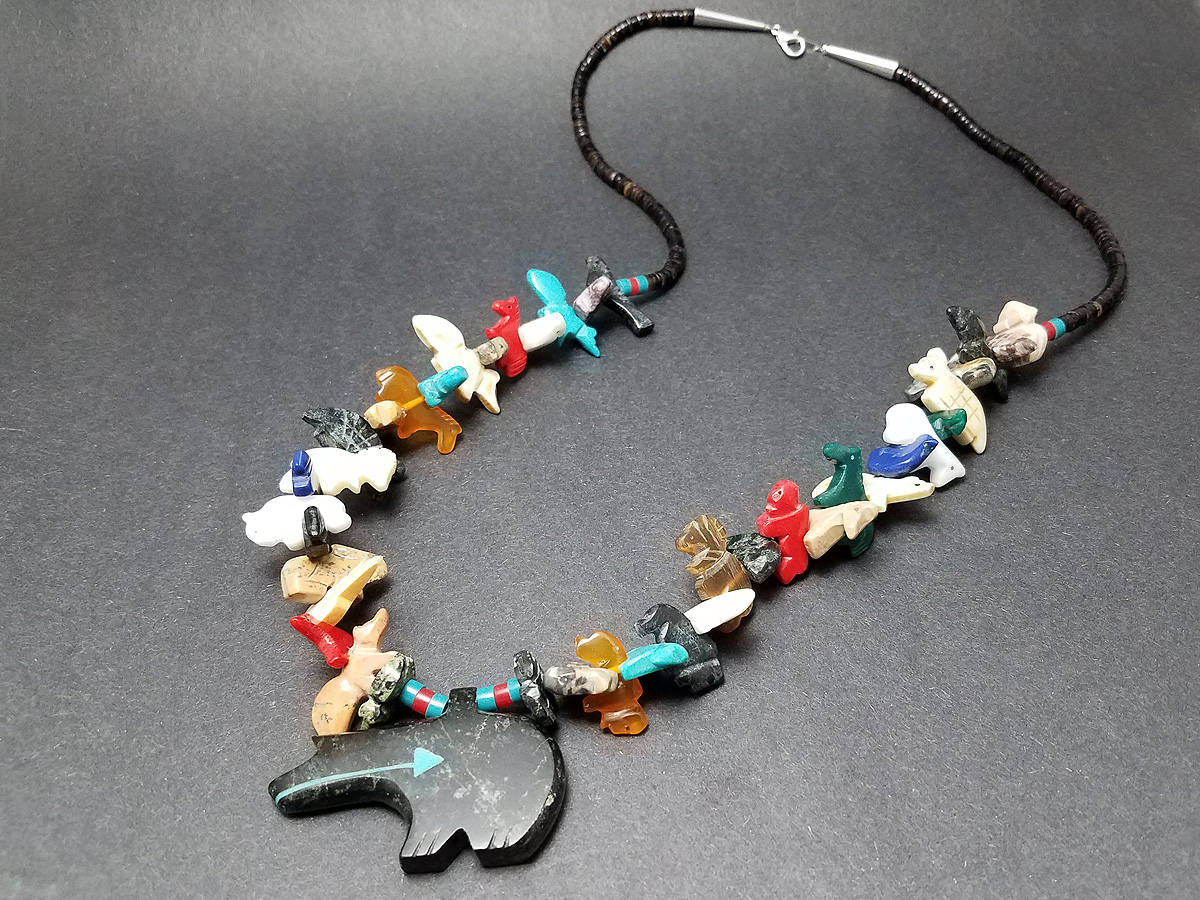 Zuni Fetishes】ズニ族ハンドメイド石彫フェティッシュ＜BEAR
