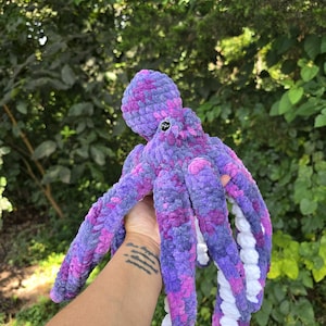 Crochet Octopus Plush: Handmade Purple Pink Amigurumi Toy
