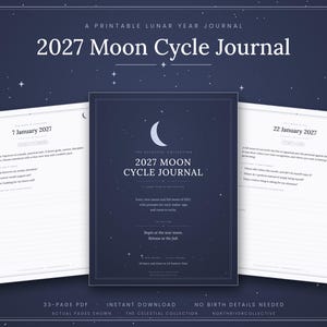 Op de afbeelding: Een printbaar 2027 maancyclus-dagboek met een donkerblauwe kaft, een halve maan-afbeelding en witte tekst. Twee binnenpagina's worden getoond, gedateerd op 7 januari en 22 januari 2027, voorzien van begeleide schrijfopdrachten.