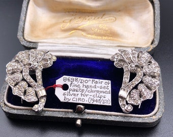 Pinces à fourrure Ciro vintage : métal chromé et pierres en pâte, CP Angleterre