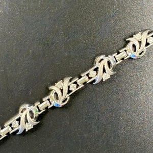 Crown Trifari bracelet 1950s/1960s Crystal paste and silver tone