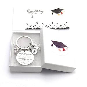 Diploma de formatura 2025 e porta-chaves de quadro de argamassa com cartão-presente de formatura - 4 opções de presente