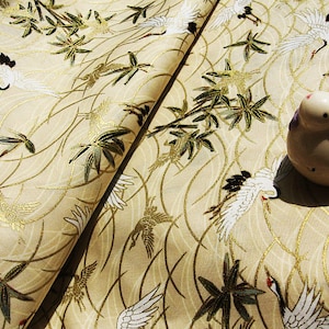Tecido de algodão japonês vintage, guindaste de pássaro, amarelo claro por 1/2 jarda para roupas, vestido, bolsa, carteira, etc.