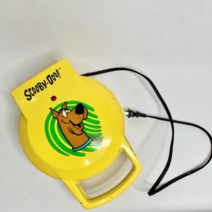 scooby doo waffle iron