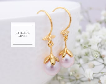 Soft pink pearl earrings, Delicate earrings, Vintage pearl earrings, Drop Bridesmaid earrings, Gold earrings, Sterling Silver earrings