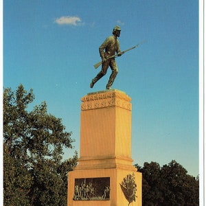 Vintage 1910 1940 Memorial Day Dia dos Pais Fotografia Real Militar Usado Cartões Postais Não Utilizados Cor Preto e Branco Fort Drum Minn Shamrock