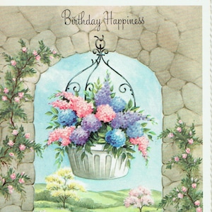 Cartão e envelope de aniversário vintage não utilizados dos anos 50; Flores penduradas sobre cisnes