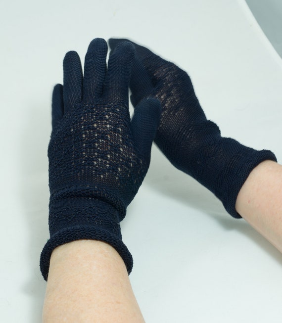 Knit Gloves from 1950's Navy Blue, 1930's, Size S… - image 3