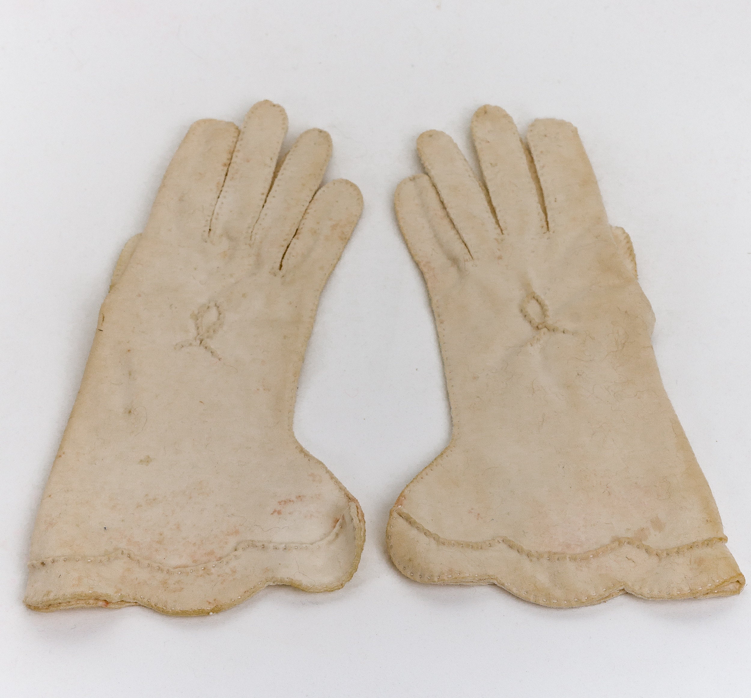 Vintage McCurdy van Van Raalte handschoenen dubbel geweven katoen maat 7 kleine witte formeel nooit gedragen met het wasvoorschrift in McCurdy van vak Accessoires Handschoenen & wanten Avondhandschoenen & chique handschoenen 