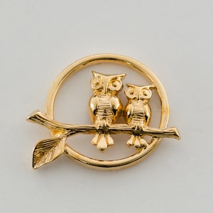 Vintage Avon Owl Pin Tack Tac Broach Gold Tone