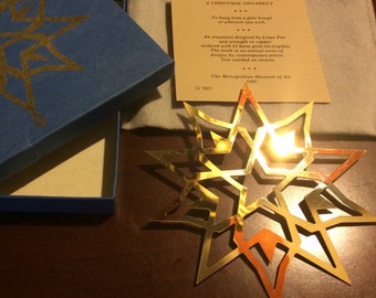 Vintage MMA Gold Tree Topper Retro Christmas Star Top Snowflake Ornament Original Gift Box 5" Snow Flake 1980 Metropolitan Museum of Art