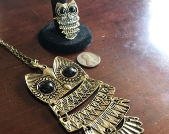 Vintage Gold Owl Pendant Necklace and Ring Matching Set Brown Cabochon Glass Eyes Runway Tribal Ethnic Bird Statement Parure Articulated