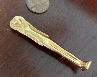 Vintage MFA Gold Lioness Sekhmet la spilla della dea guerriera - Treasures of Tutankhamon Exhibit Egyptian Revival - Lion Leo Pin