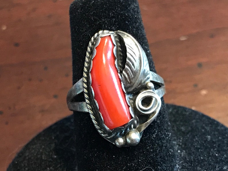 Earth Mother Vintage Navajo Sterling Silver Coral Feather Ring Southwest Indian Hand Made Native American Signed Antique Old Pawn