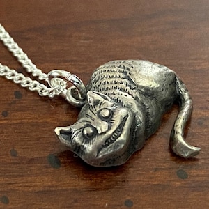 Vintage Cheshire Cat Necklace - Alice in Wonderland - Sterling Silver MMA Metropolitan Museum Art NY - Queen Hearts Mad Hatter White Rabbit