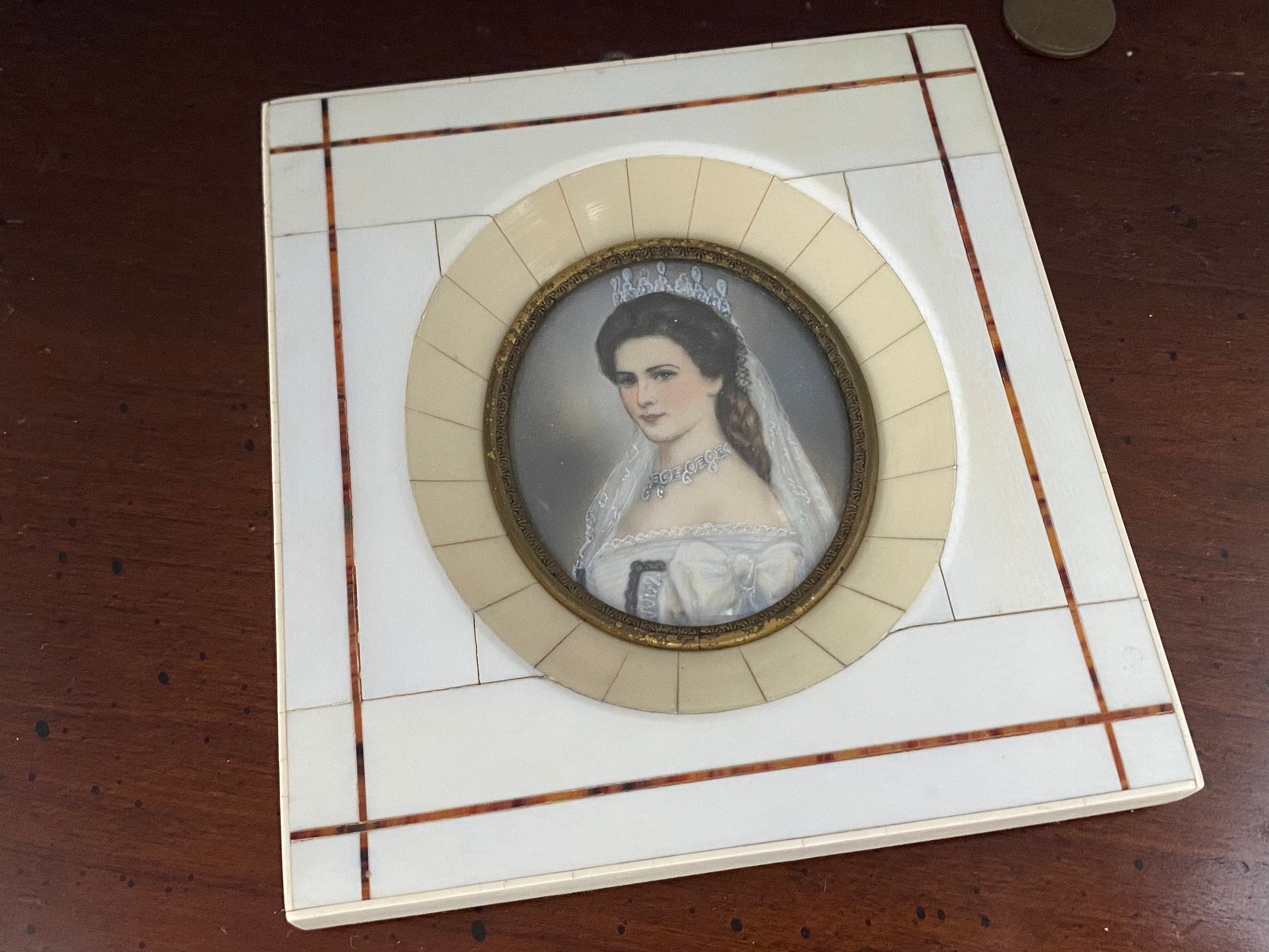 Peinture Miniature Portrait Impératrice Elisabeth D'Autriche - Huile Sur Toile, Main, œuvre D'art