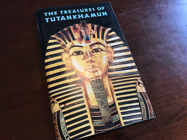 Original 1976 MMA Jewelry Catalog for the Treasures of Etsy