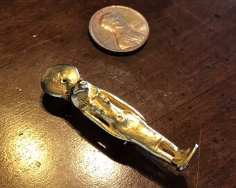 Vintage MMA Egyptian Revival Gold on Sterling Silver Lioness Sekhmet Warrior Goddess Spilla 1976 Treasures of Tutankhamon Exhibit Lion Cobra