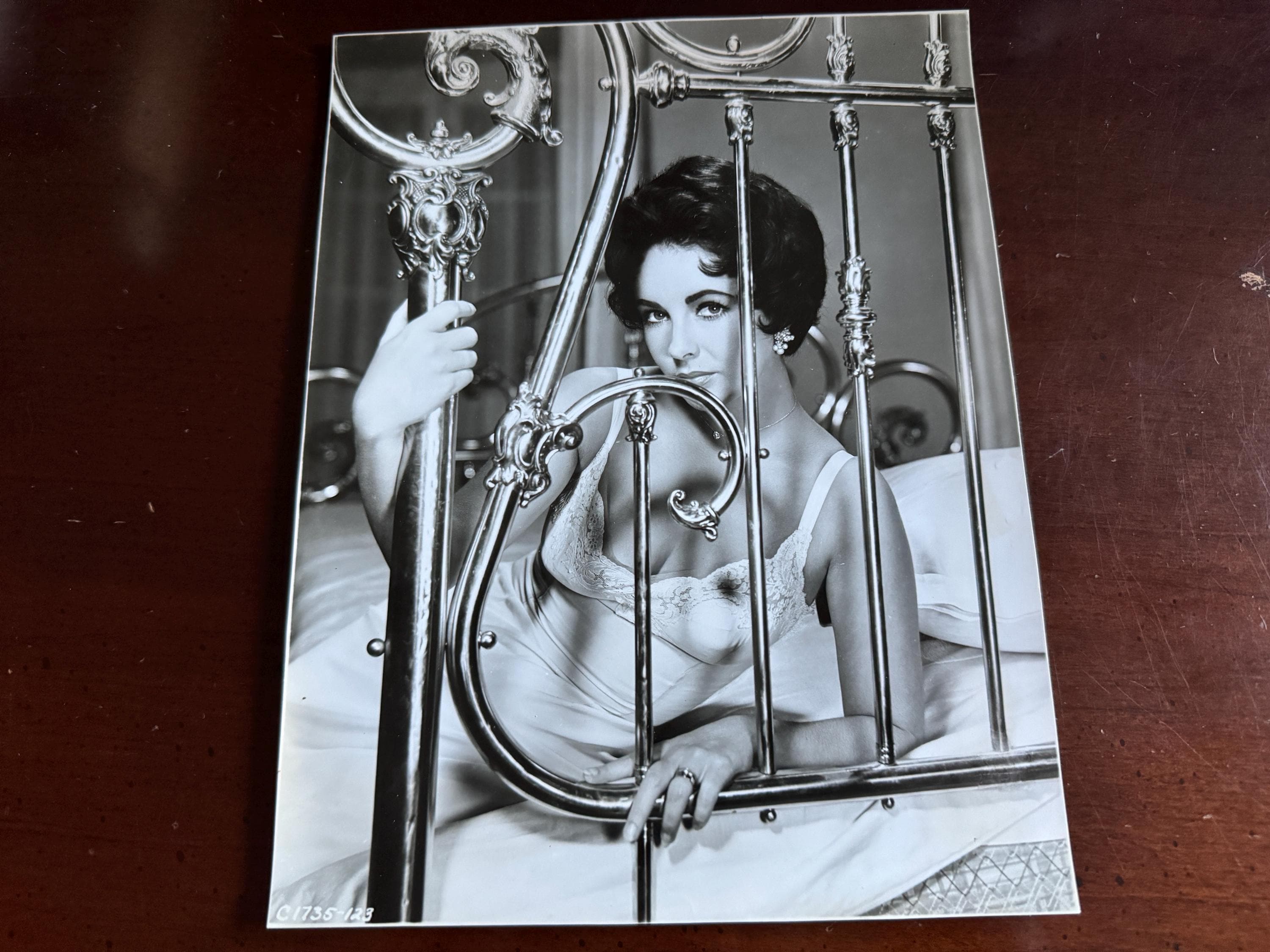 Original Elizabeth Taylor Photo Cat on a Hot Tin Roof (1958) Hollywood 8x10 Studio Life of a Showgirl - White Silk Chiffon Dress Brass Bed