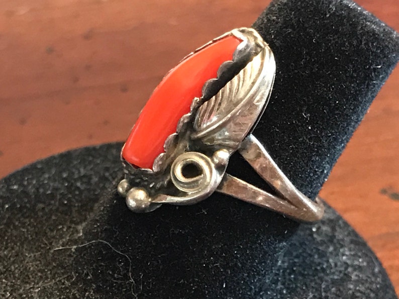Earth Mother Vintage Navajo Sterling Silver Coral Feather Ring Southwest Indian Hand Made Native American Signed Antique Old Pawn