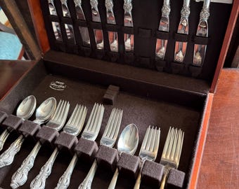 Wallace Sterling Silver Grand Baroque Flatware - Silverware Settings - Dinner Fork Spoon Knife Salad Fork Teaspoon - No monograms