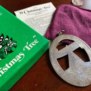 1978 Lunt Sterling Silver O Christmas Tree Ornament - Medallion Pendant  Tannenbaum - Vintage Music of Christmas Melodies Original Box Retro