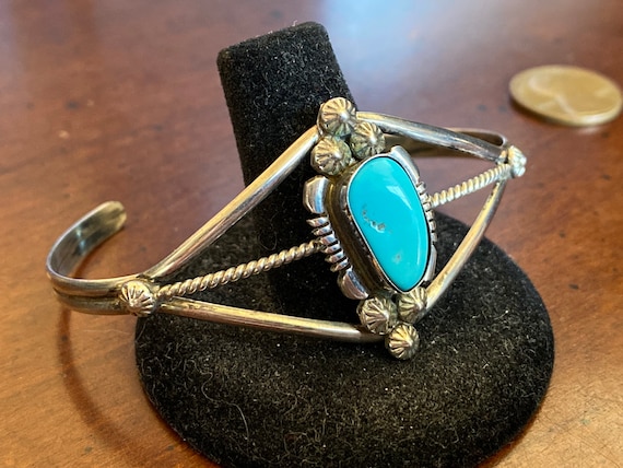 Unique Moss Stone Vintage Native American Navajo Sterling Silver Wire Bracelet Old Unique Moss Stone Vintage Native American Navajo Sterling Silver Wire Bracelet Old
