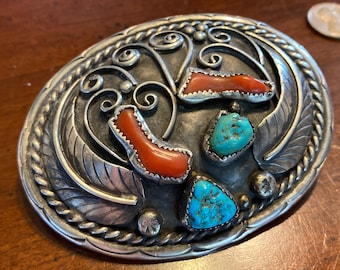 Hebilla de cinturón de plata de ley de coral turquesa navajo firmada - KM - Vintage suroeste indio nativo americano cenar viejo peón