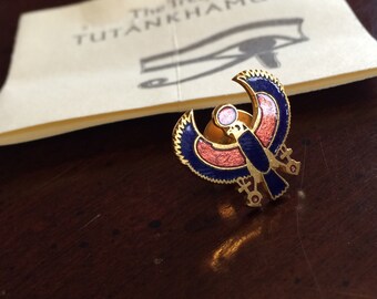 MMA Egyptian Revival God of the Sky Horus Lapel Pin Brooch - 1976 Metropolitan Museum of Art Treasures Tutankhamun Exhibit  Falcon Ankh Hawk