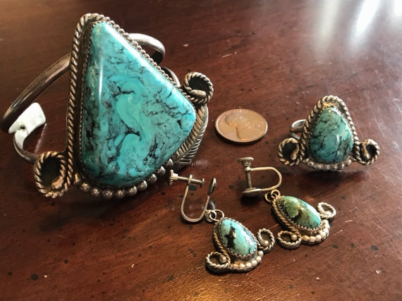 Unique!! Vintage Navajo Hand Carved Lion Turquoise Native American Jewelry Silver Bracelet Old Pawn Unique!! Vintage Navajo Hand Carved Lion Turquoise Native American Jewelry Silver Bracelet Old Pawn