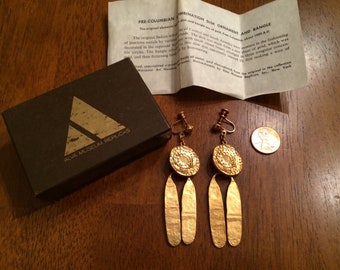 Walking Sun - Gold Pre Columbian Dangle Screwback Earrings - Vintage Alva Museum Replicas - Original Box and Paperwork