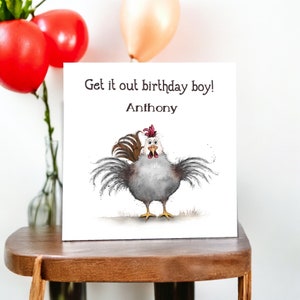 Carte d'anniversaire amusante pour homme - sortez votre enfant ! Carte d'anniversaire grossière avec un coq peint à la main pour mari, fiancé, petit ami, ami