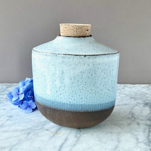 Serene Elliptical Urn - Large Pet, Lg. Keepsake